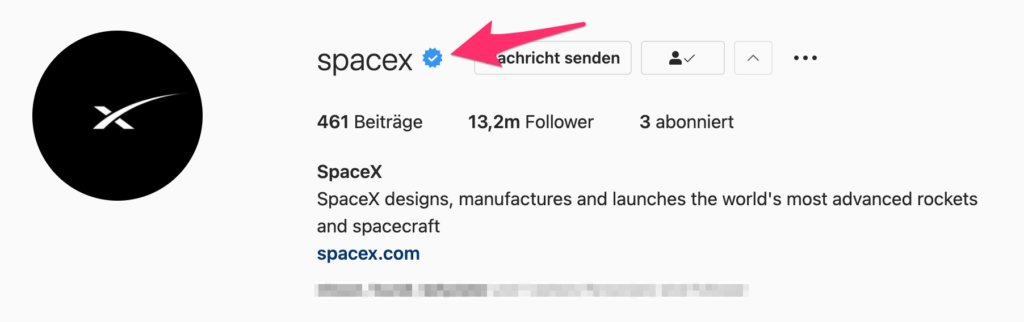 Blauer Haken bei Instagram im SpaceX Account